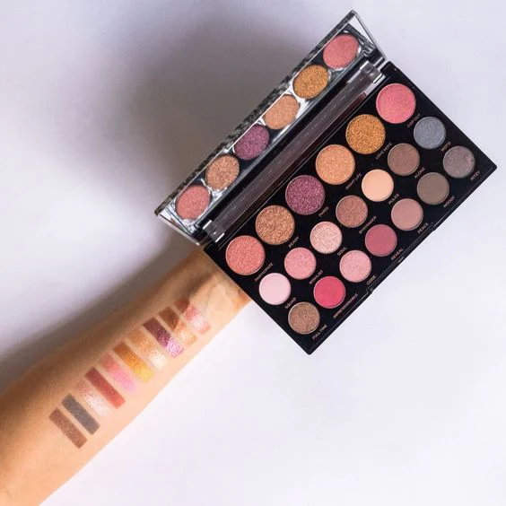 Revolution Jewel Collection Opulent Palette - Image 2